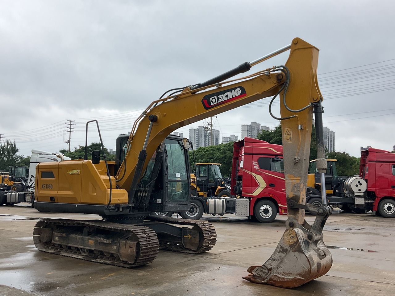 XCMG XE135G 13 ton excavator rental Bali